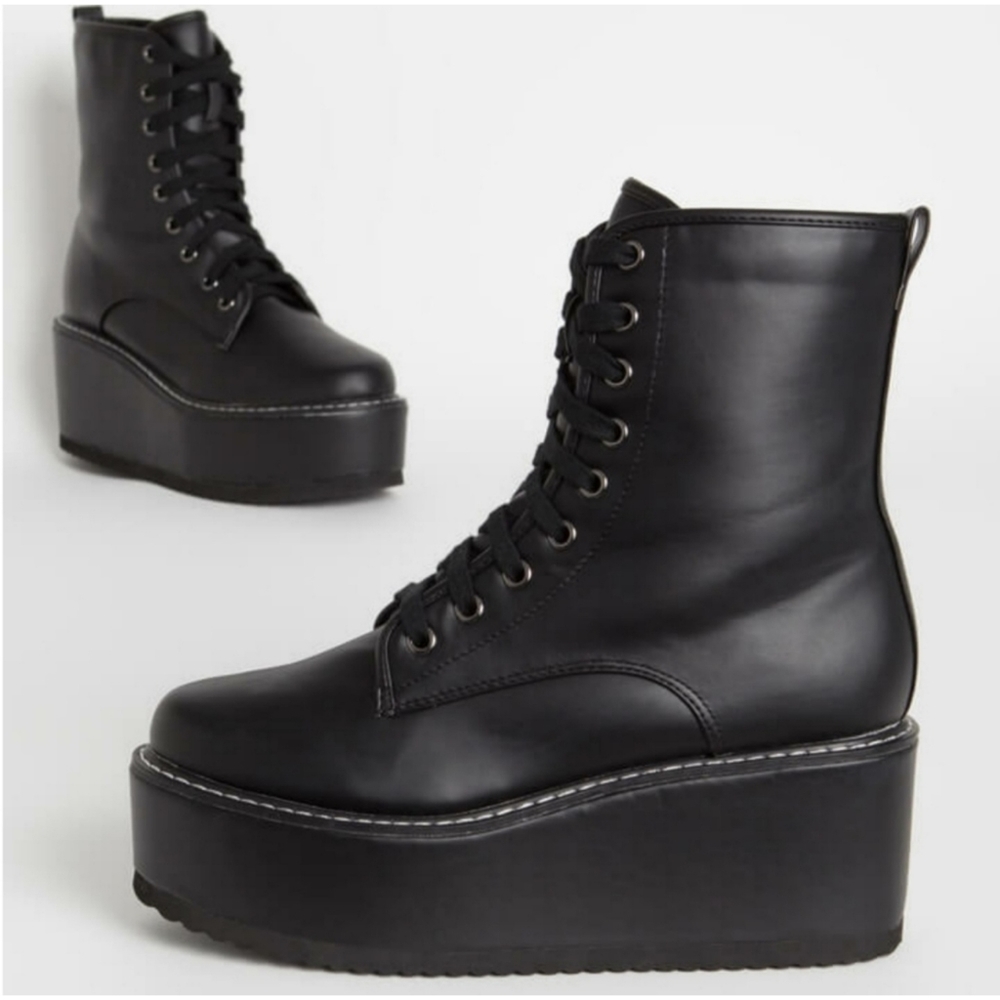 𝙇𝙖𝙨𝙩 𝙎𝙞𝙯 10 ▪️Black Platform Combat Boot